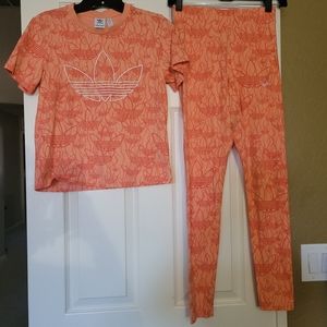 COPY - Adidas Logo AOP Set (S) farm Rio